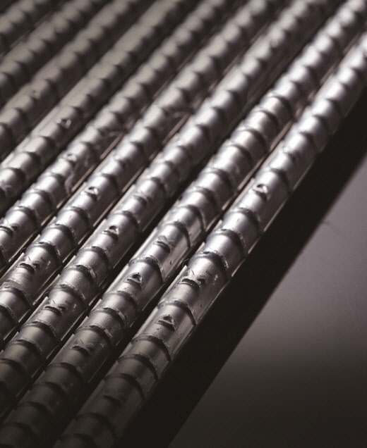 동국제강이 생산한 철근 제품 사진.<동국제강 제공>